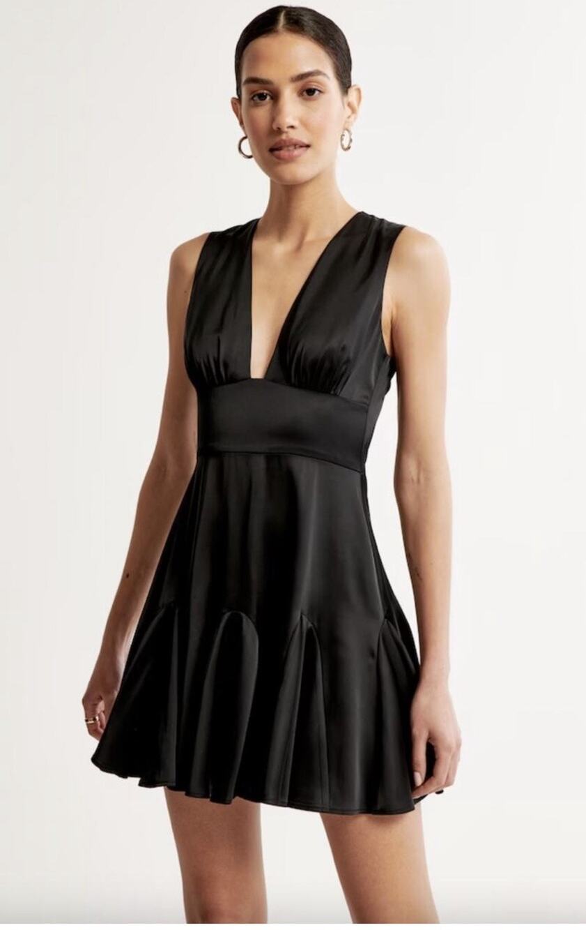 Abercrombie & Fitch Women’s Satin Mini Dress Deep V Sleeveless NWT Black XLT